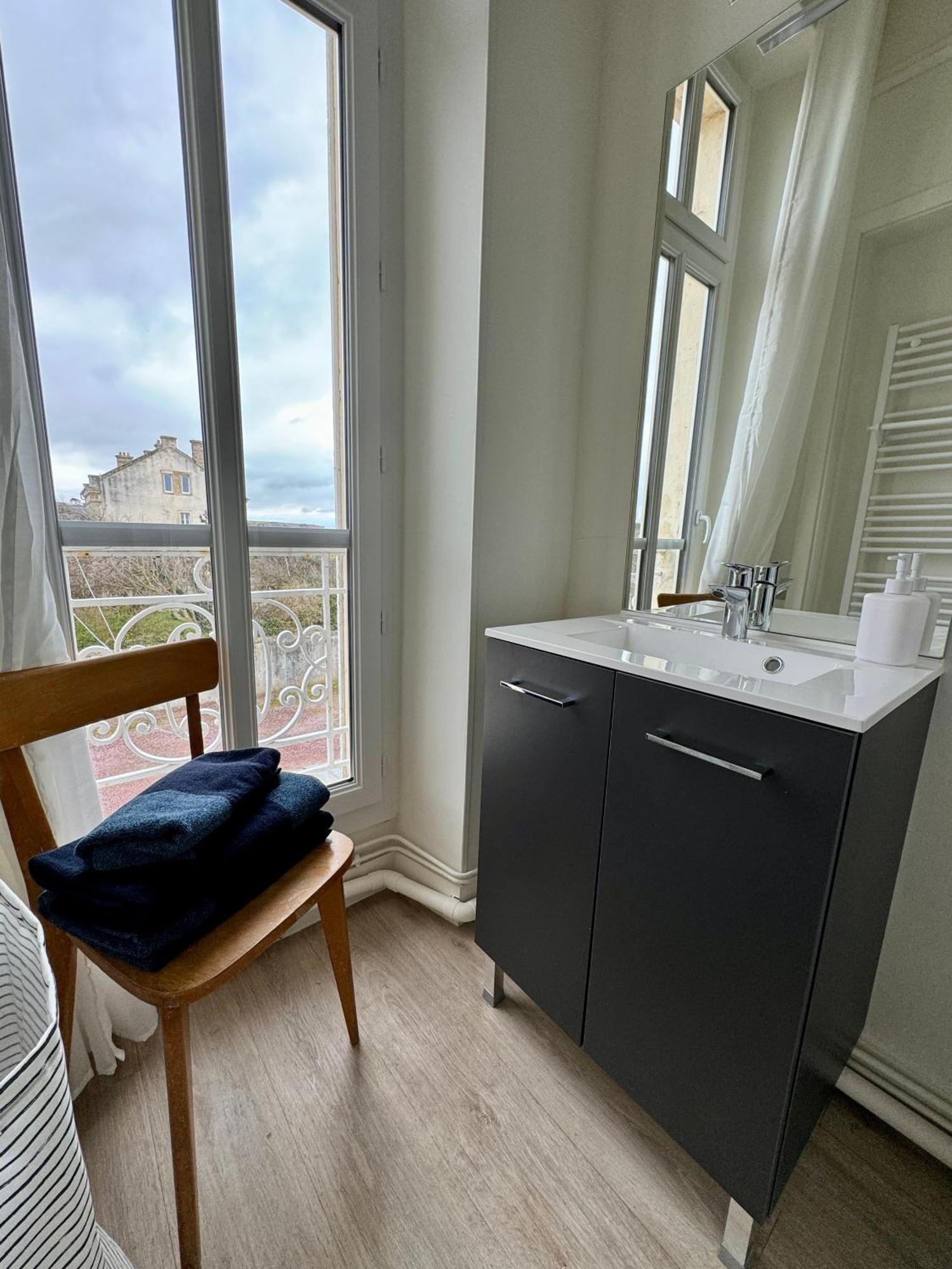 Saint-Côme-de-Fresné Sunny Apt On D-Day Beach With Parking מראה חיצוני תמונה